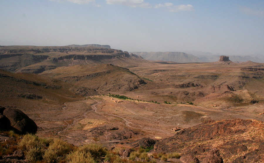 5387_Saghro - Landschap met terugblik op kamp 2.jpg